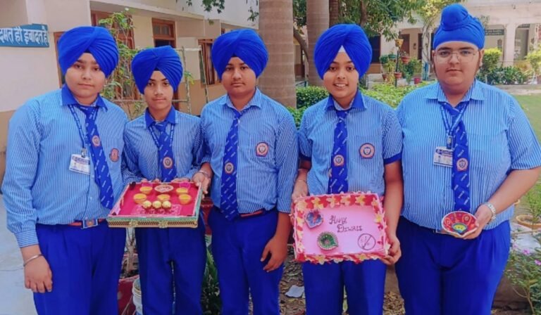 Glimpse of Bandi Chhor Divas & Deepawali Celebration at SGHPS Tarn Taran